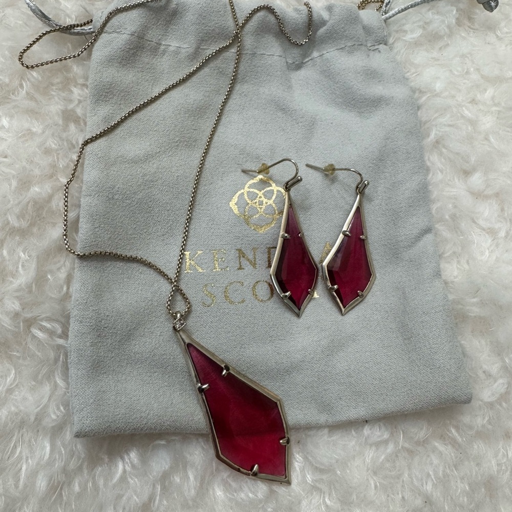 Olivia Gold Drop Earrings and Necklace in Berry Glass